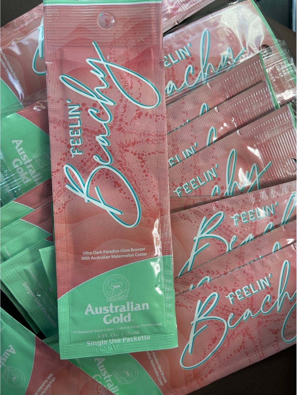 Australian Gold Feelin' Beachy Ultra Dark Paradise Glow Bronzer, BUNDLE OF 19